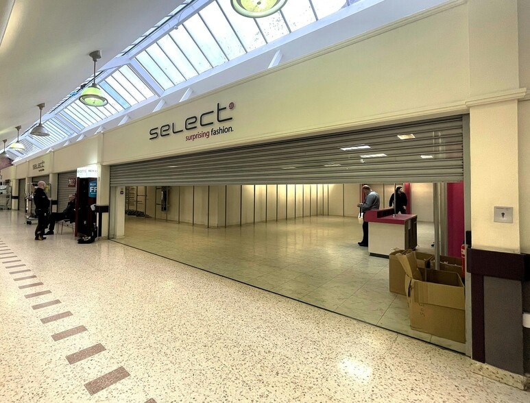 Railway Rd, Blackburn for lease - Building Photo - Image 3 of 3
