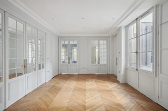 60 Rue François Ier, Paris for lease Interior Photo- Image 1 of 5