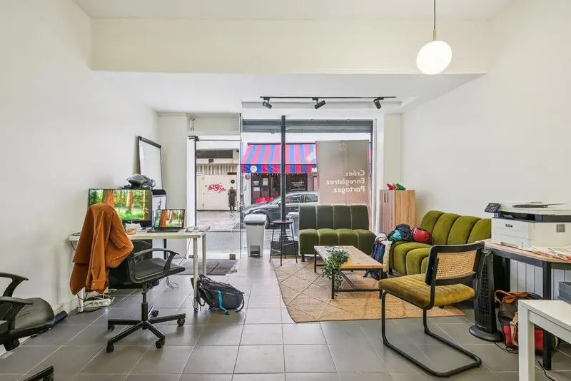 29 Rue Des Jeuneurs, Paris for lease - Interior Photo - Image 2 of 13