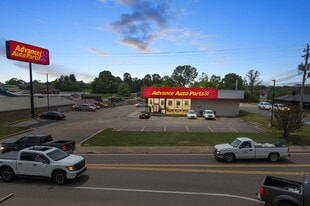 45 Main St, Savannah TN - Automotive Property