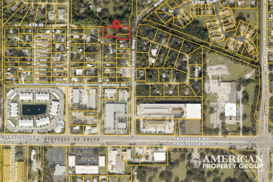 519 Richardson Way, Sarasota, FL for sale - Building Photo - Image 2 of 4