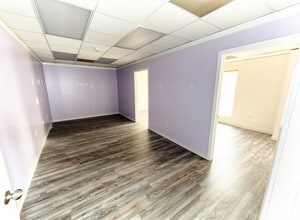748 Veterans Pky, Jonesboro, GA for lease Interior Photo- Image 2 of 7