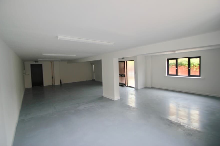 Station Rd, Hungerford for lease - Building Photo - Image 2 of 3