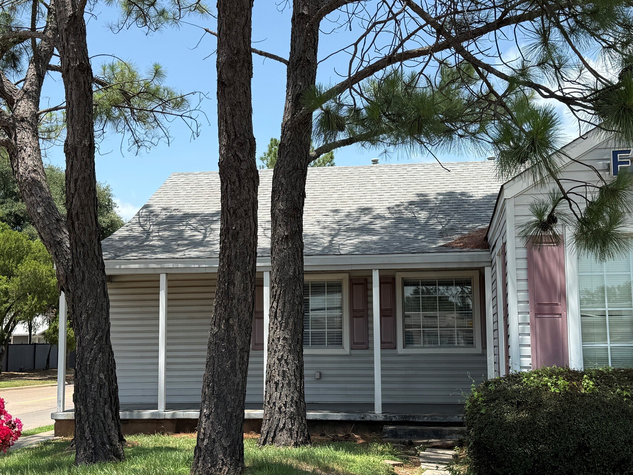 2014 Kell Blvd, Wichita Falls, TX for sale Building Photo- Image 1 of 1