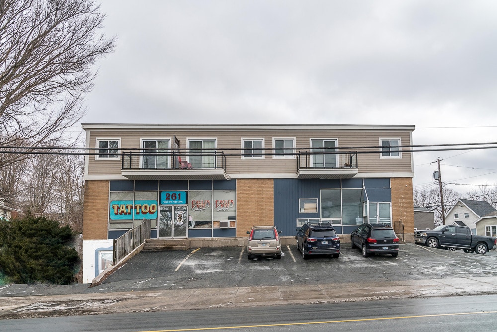 261 Pleasant St, Dartmouth, NS for sale Primary Photo- Image 1 of 1