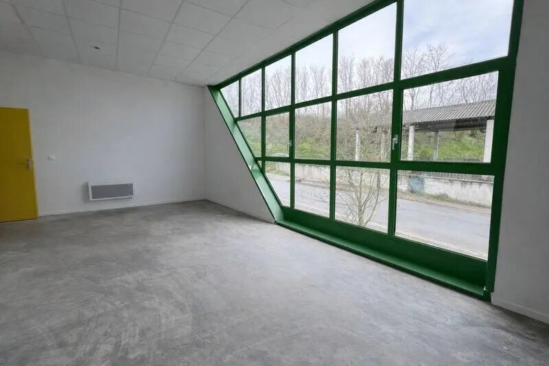 Flex in Amplepuis for sale - Interior Photo - Image 3 of 4