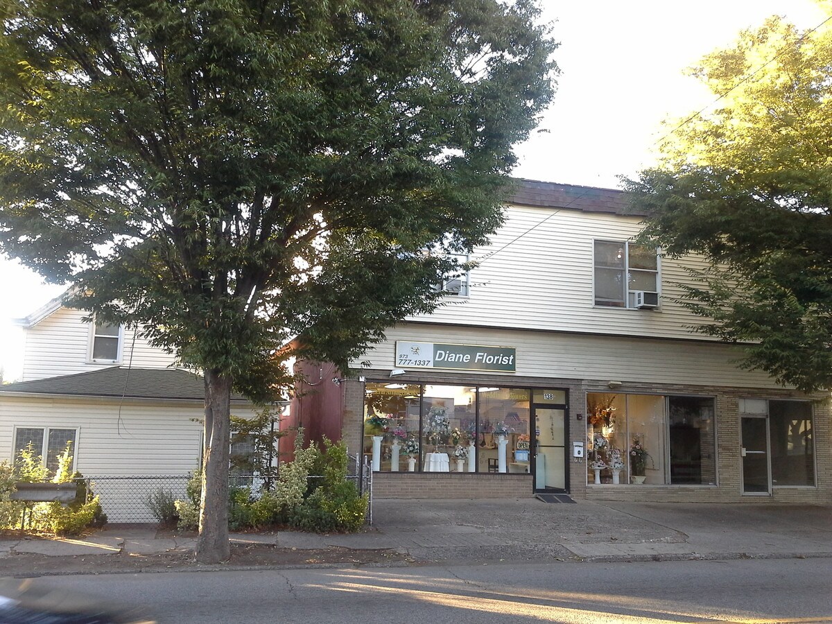 138 S Main St, Lodi, NJ 07644