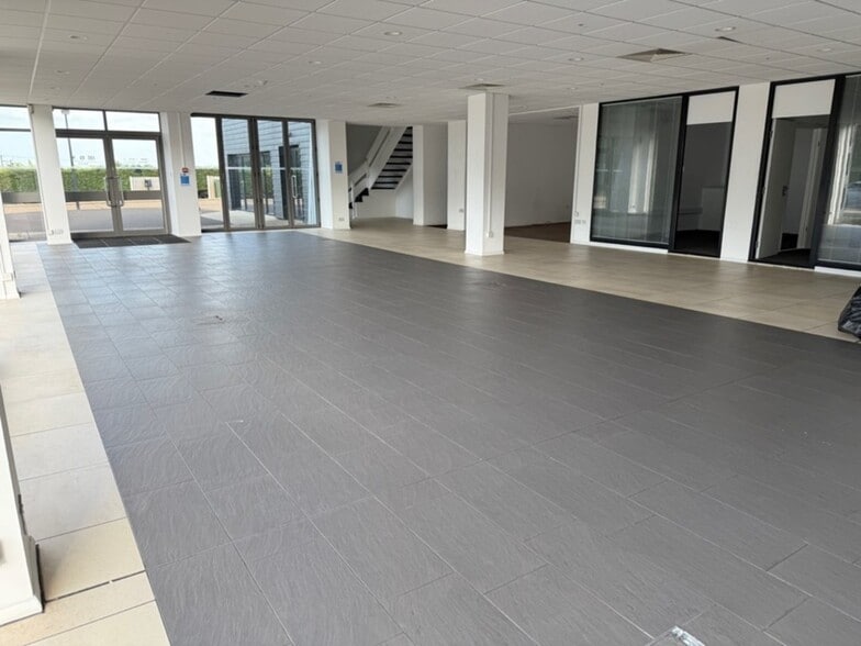 Unit 1 Forest Rd, Newport for lease - Interior Photo - Image 2 of 6