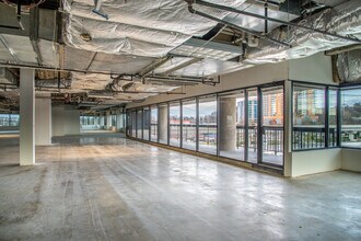 1577 Spring Hill Rd, Vienna, VA for lease Interior Photo- Image 1 of 3