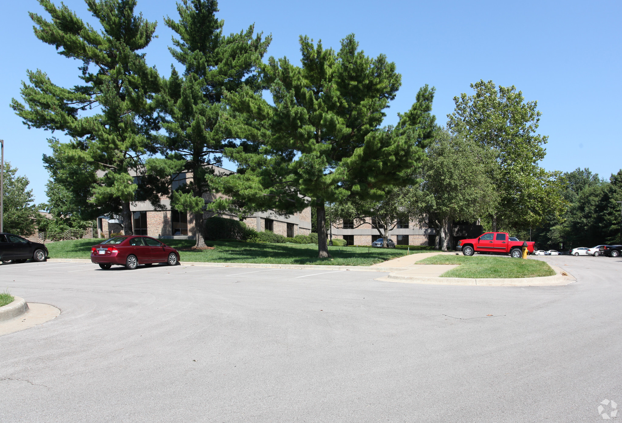 6320 Lamar Ave, Overland Park, KS for lease Building Photo- Image 1 of 4