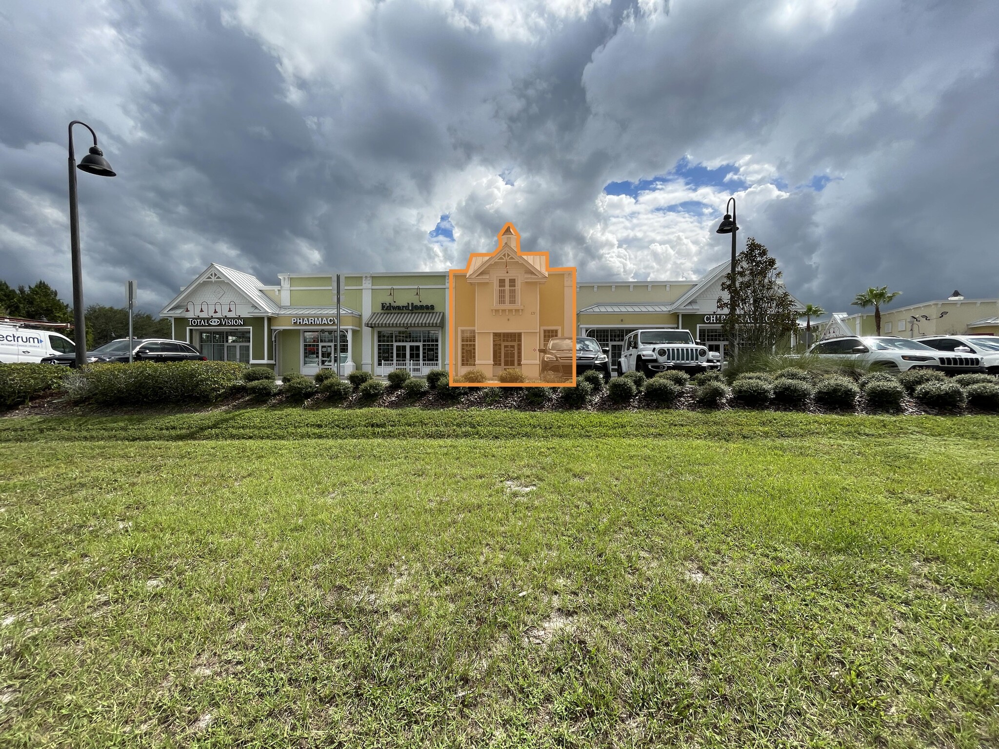 111 Victoria Commons Blvd, Deland, FL for lease Building Photo- Image 1 of 5