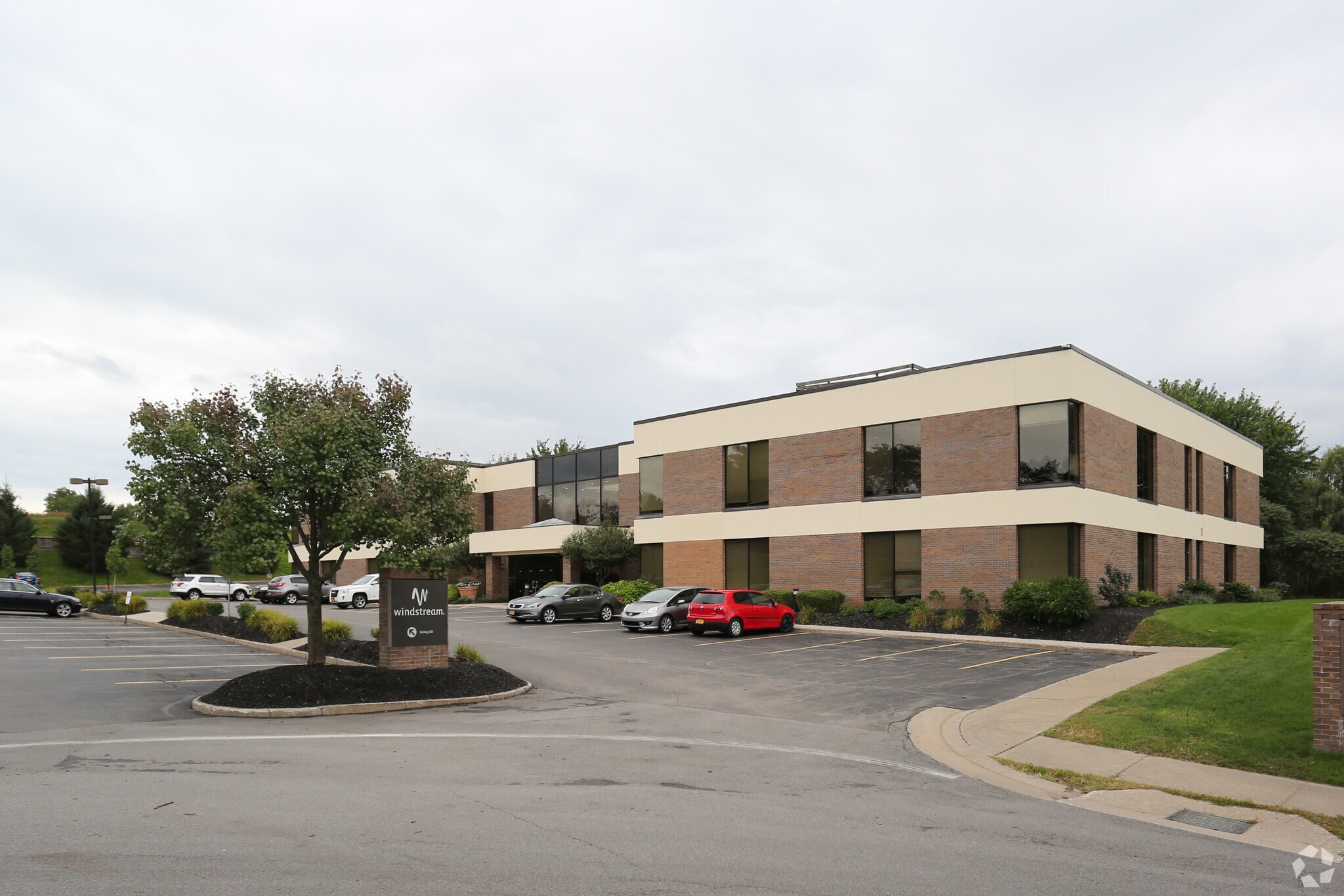 600 Willowbrook Office Park, Fairport, NY 14450 Office for Lease