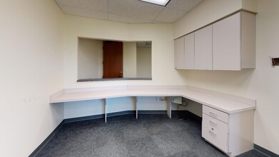 755 Mount Vernon Hwy NE, Atlanta, GA for lease Interior Photo- Image 2 of 8