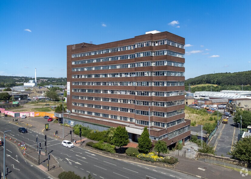 Southgate, Huddersfield for sale - Primary Photo - Image 1 of 1