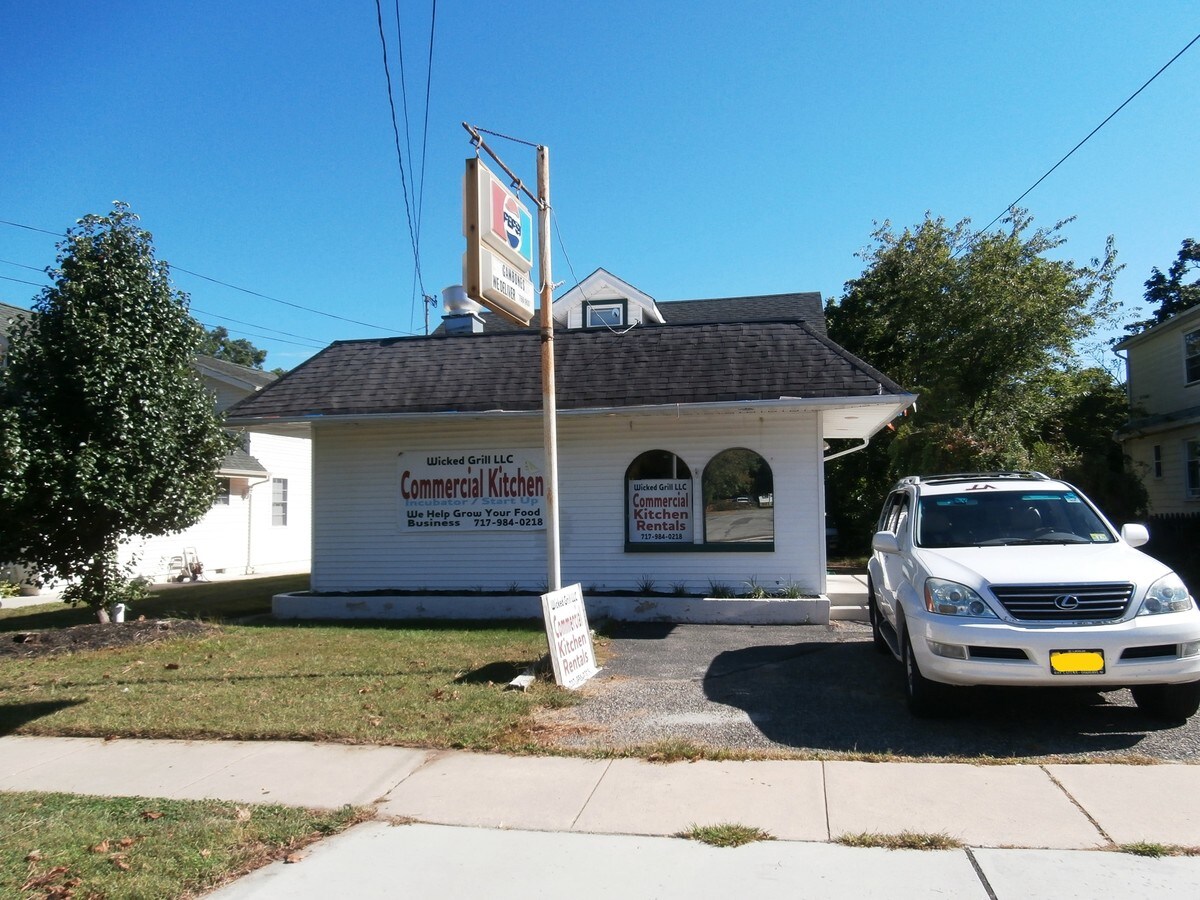 2156 Atco Ave, Atco, NJ 08004