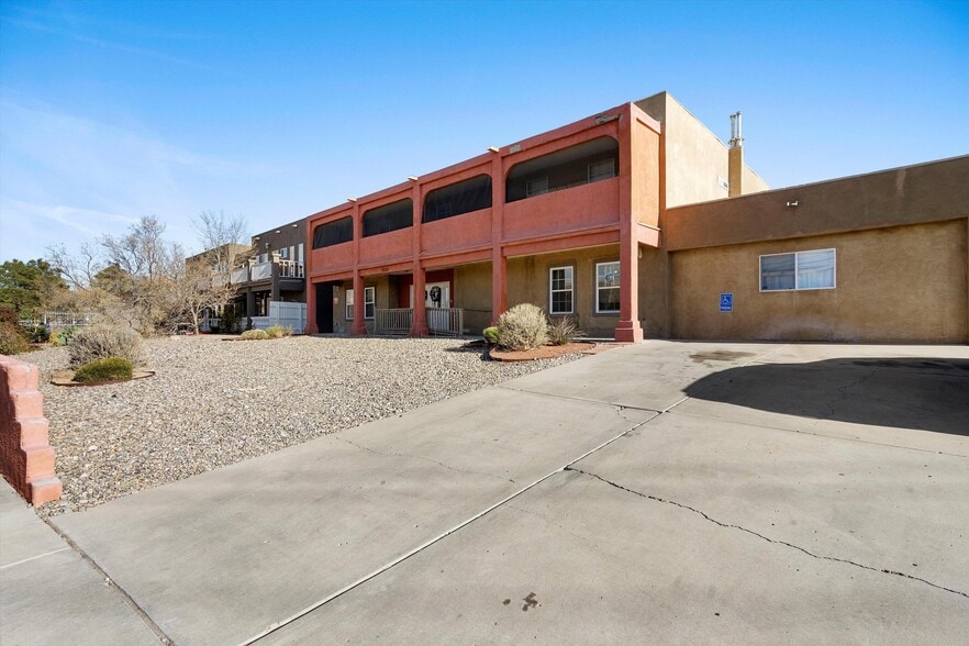 3130 Vista Grande Dr NW, Albuquerque, NM for sale - Building Photo - Image 2 of 23