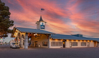 Best Western Swiss Clock Inn - Parking Garage