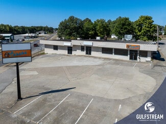 More details for 631 Henton St, Livermore, KY - Retail for Sale