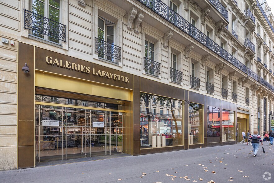 Office in Paris for lease - Building Photo - Image 3 of 3