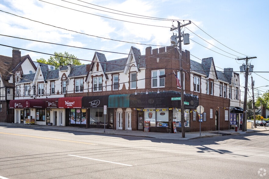 1417-1433 Broadway, Hewlett, NY for lease - Primary Photo - Image 1 of 4
