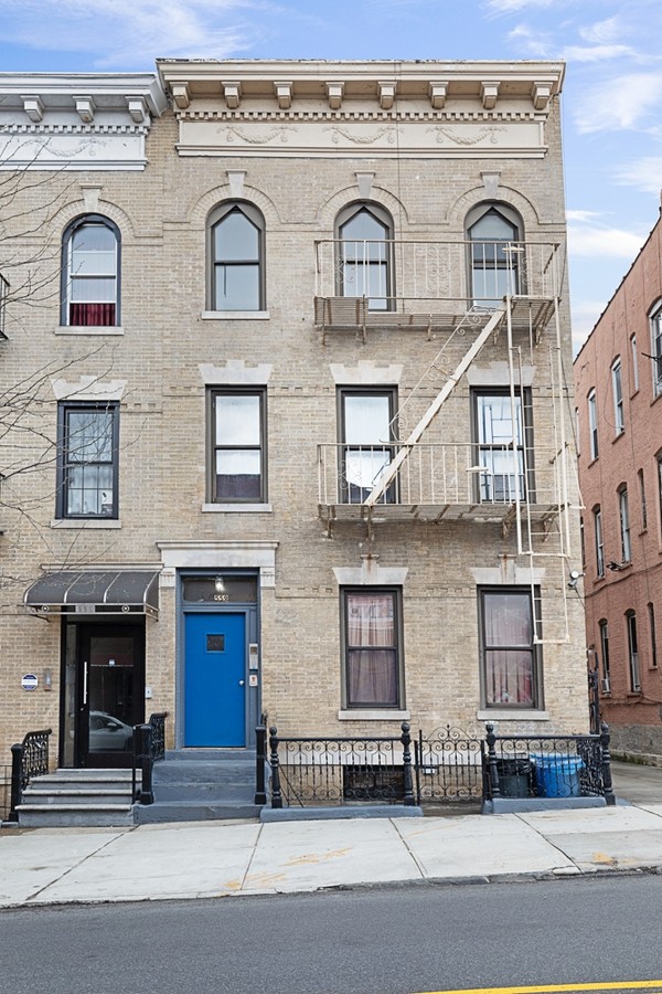 559 39th St, Brooklyn, NY 11232 | LoopNet