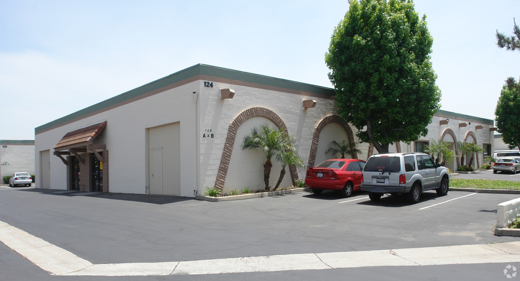 124-136 S Valencia Ave, Glendora, CA for lease Primary Photo- Image 1 of 8