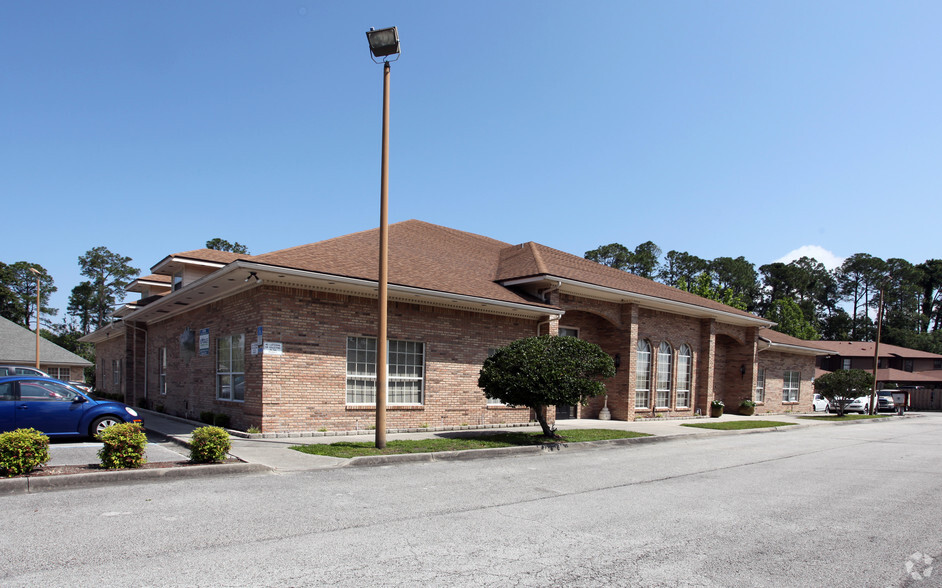 Old St. Augustine Rd. Office Buildings portfolio of 3 properties for sale on LoopNet.com - Primary Photo - Image 2 of 11