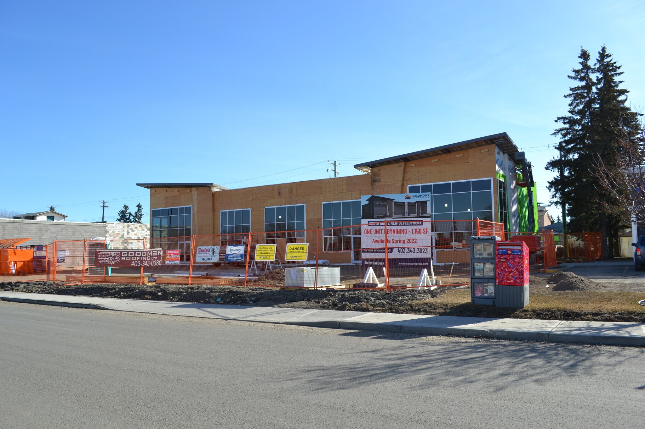 3321 50 Ave, Red Deer, AB T4N 3Y2