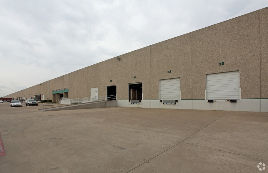 2007 Royal Ln, Dallas, TX for lease - Building Photo - Image 2 of 5