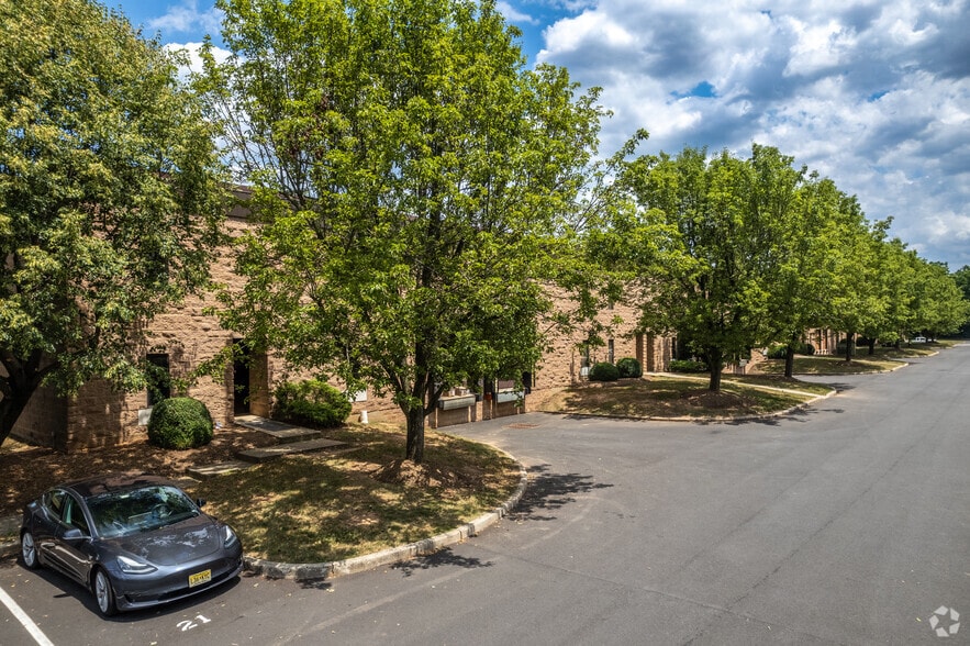 10 County Line Rd, Branchburg, NJ for sale - Primary Photo - Image 1 of 1