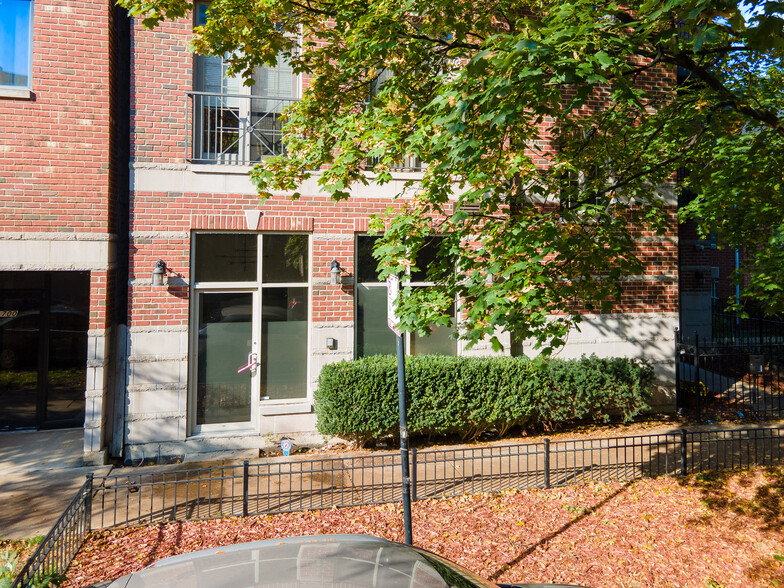 4704 N Kenmore Ave, Chicago, IL for sale - Building Photo - Image 1 of 35