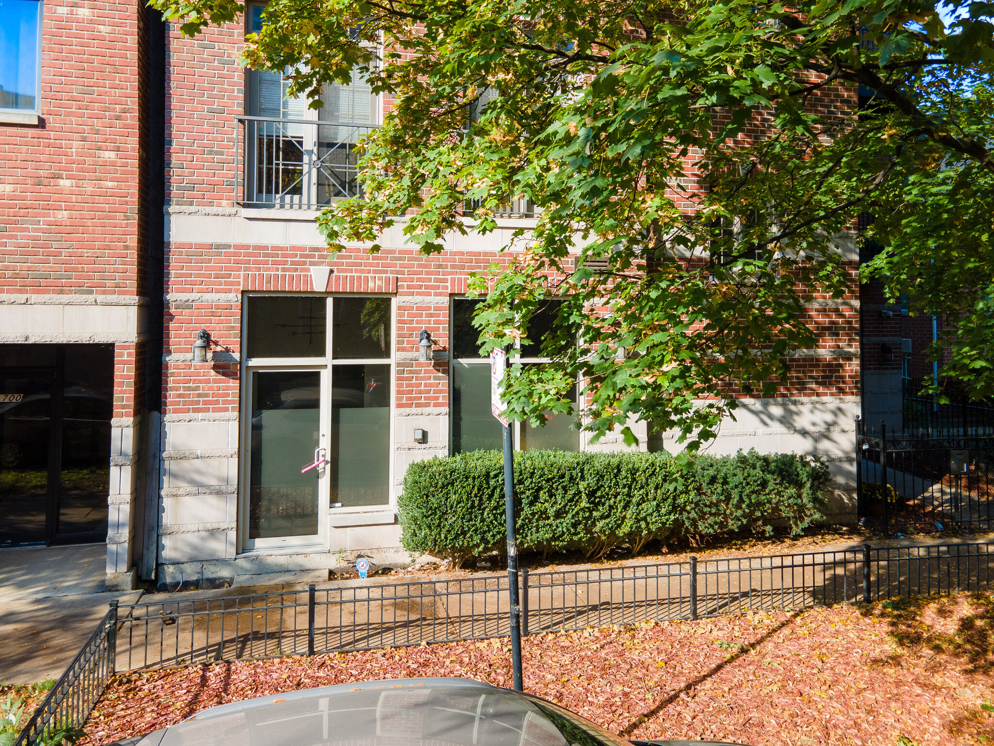 4704 N Kenmore Ave, Chicago, IL for sale Building Photo- Image 1 of 36