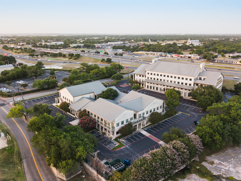 1 Chisholm Trail Rd, Round Rock, TX for sale - Building Photo - Image 1 of 1