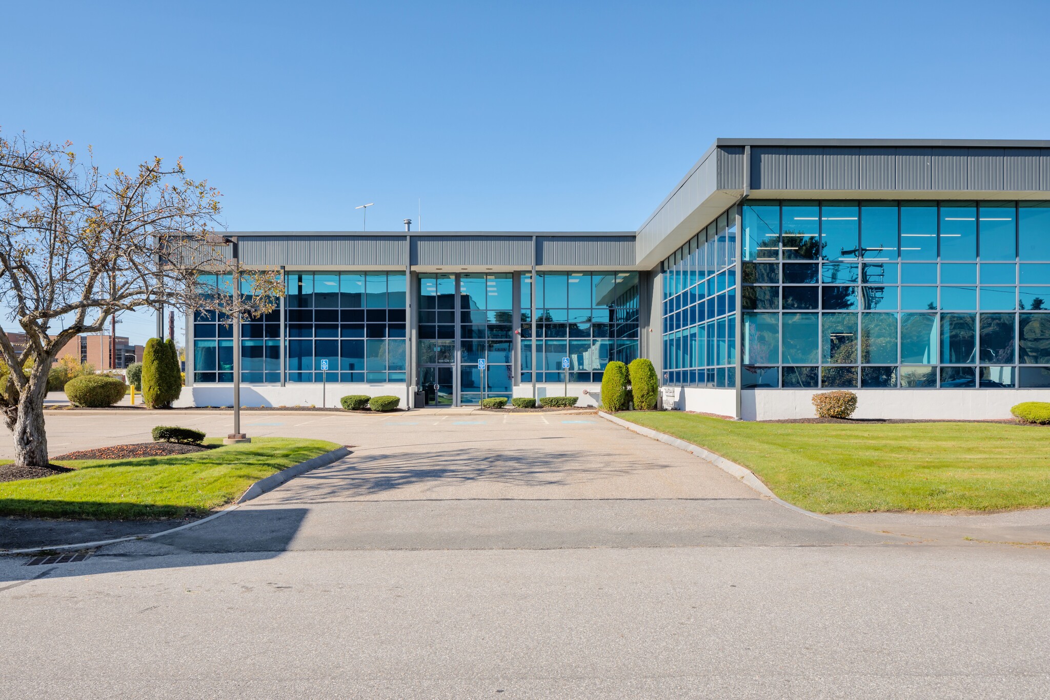 350 Gay St, Manchester, NH for lease Building Photo- Image 1 of 6