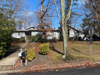 More details for 134 Wedgewood Dr, Coram, NY - Office for Sale