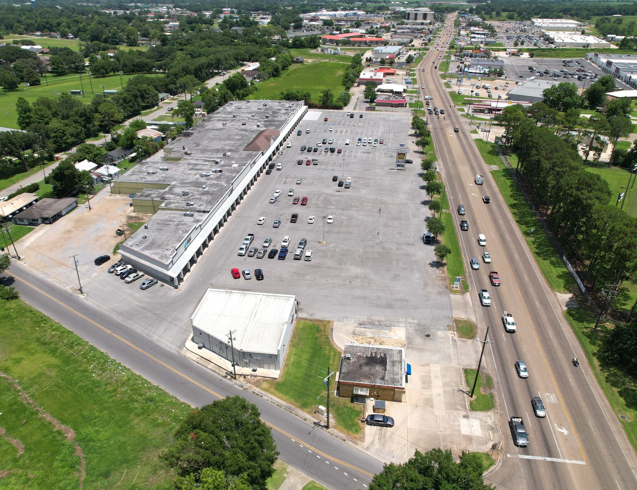 627 E Admiral Doyle Dr, New Iberia, LA for lease Aerial- Image 1 of 5