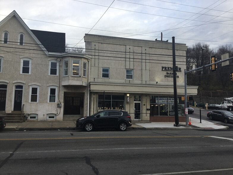 573 E Main St, Norristown, PA for sale - Building Photo - Image 3 of 4