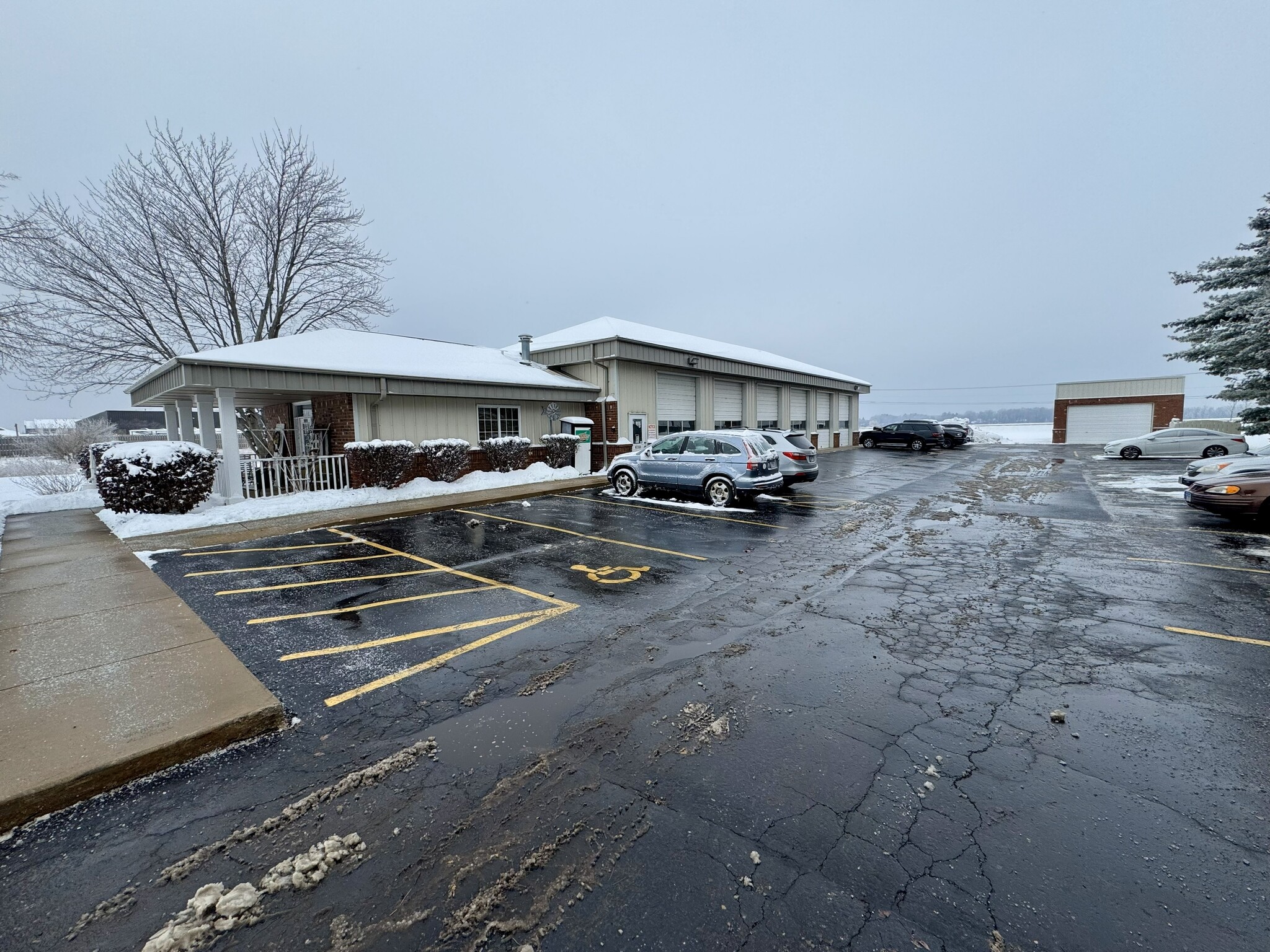 1951 Wiesbrook Rd, Oswego, IL for sale Building Photo- Image 1 of 12