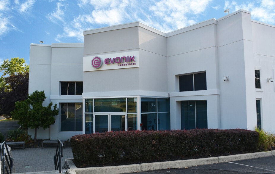 723 Electronic Dr, Horsham Township, PA for lease - Building Photo - Image 2 of 3