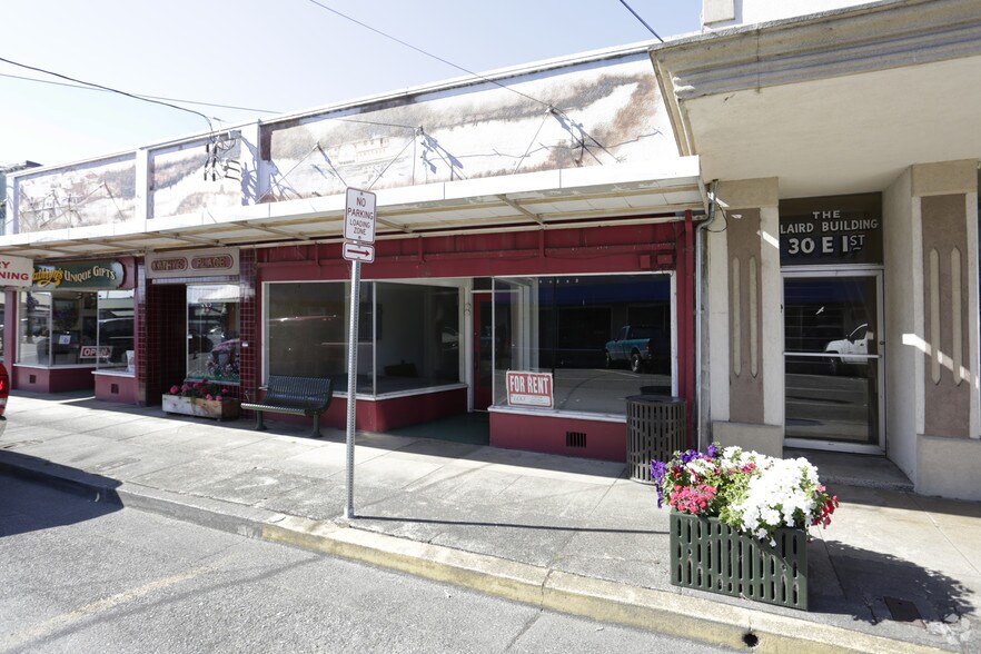 28 E 1st St, Coquille, OR for sale - Primary Photo - Image 1 of 1