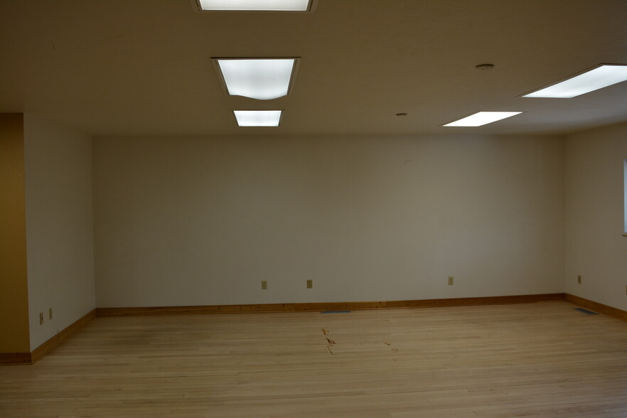 615 Oak, Missoula, MT for lease - Interior Photo - Image 2 of 23