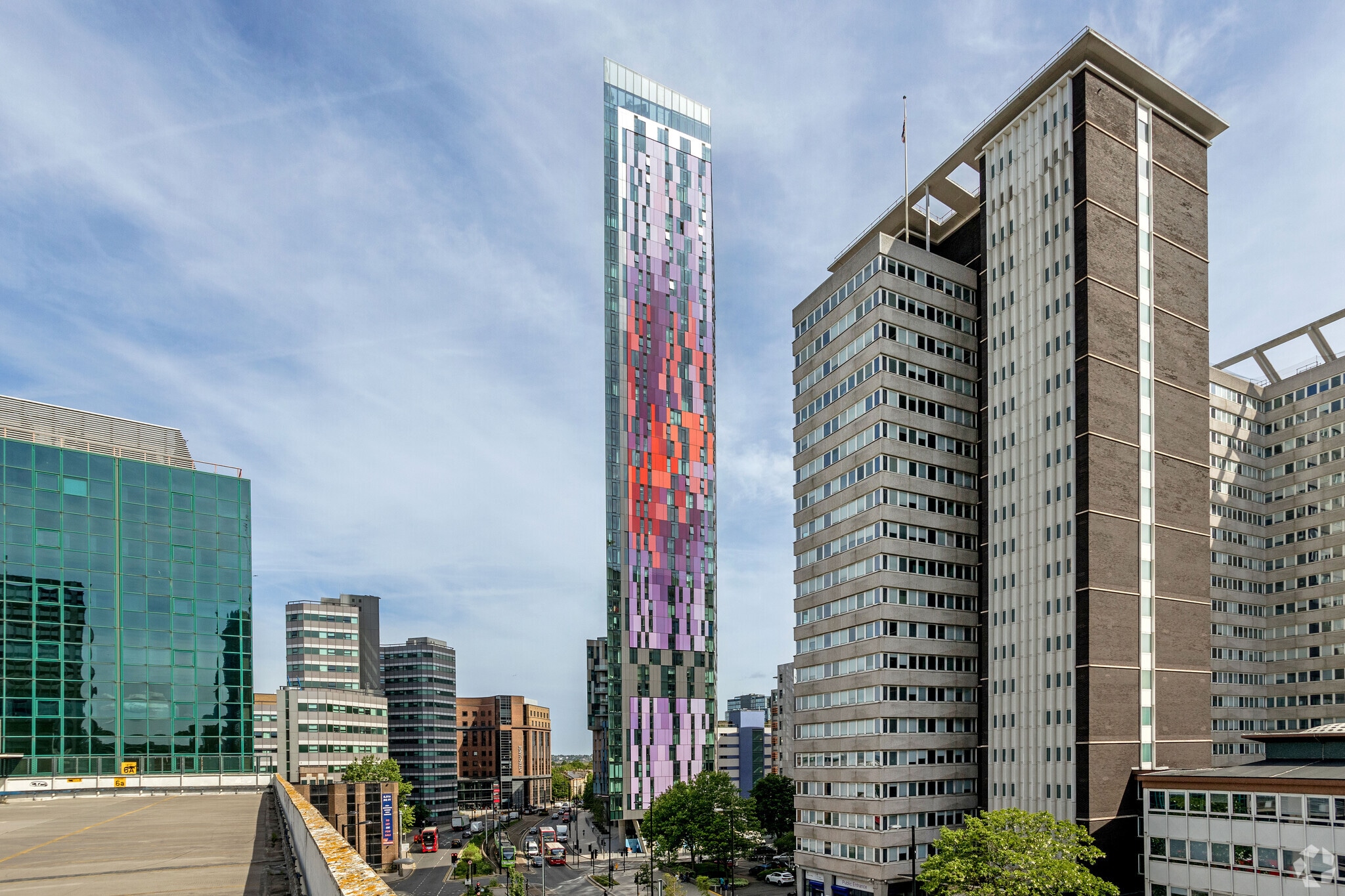 Saffron Sq, Croydon for sale Primary Photo- Image 1 of 1