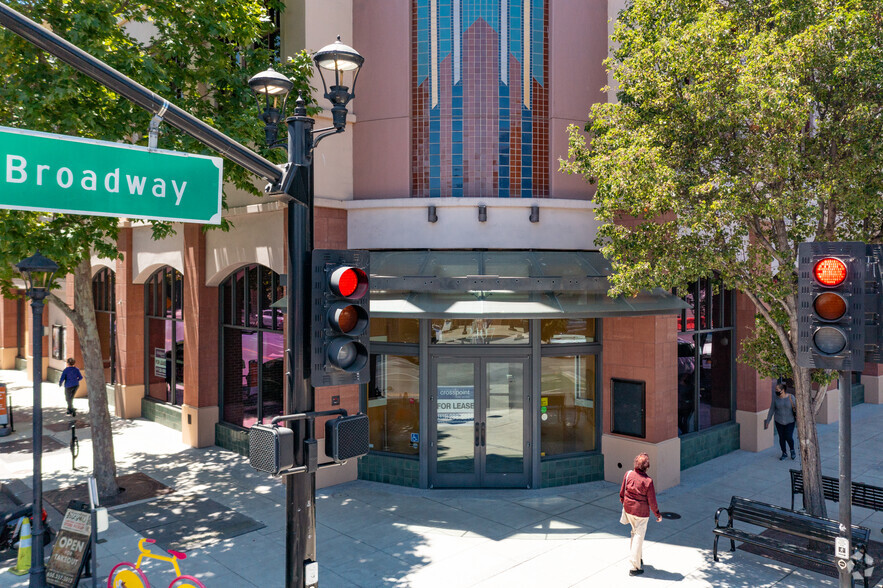 2107-2125 Broadway St, Redwood City, CA for sale - Building Photo - Image 3 of 4