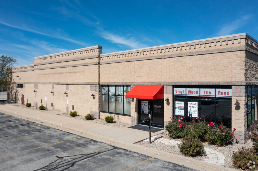 6501 Regency West Dr, Racine, WI for lease - Building Photo - Image 2 of 4