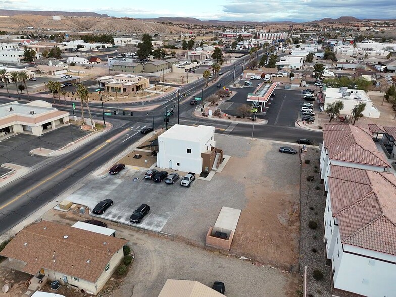 220 E Mesquite Blvd, Mesquite, NV for lease - Building Photo - Image 3 of 4