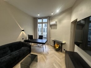76-78 Avenue Des Champs Elysées, Paris for lease Interior Photo- Image 2 of 5