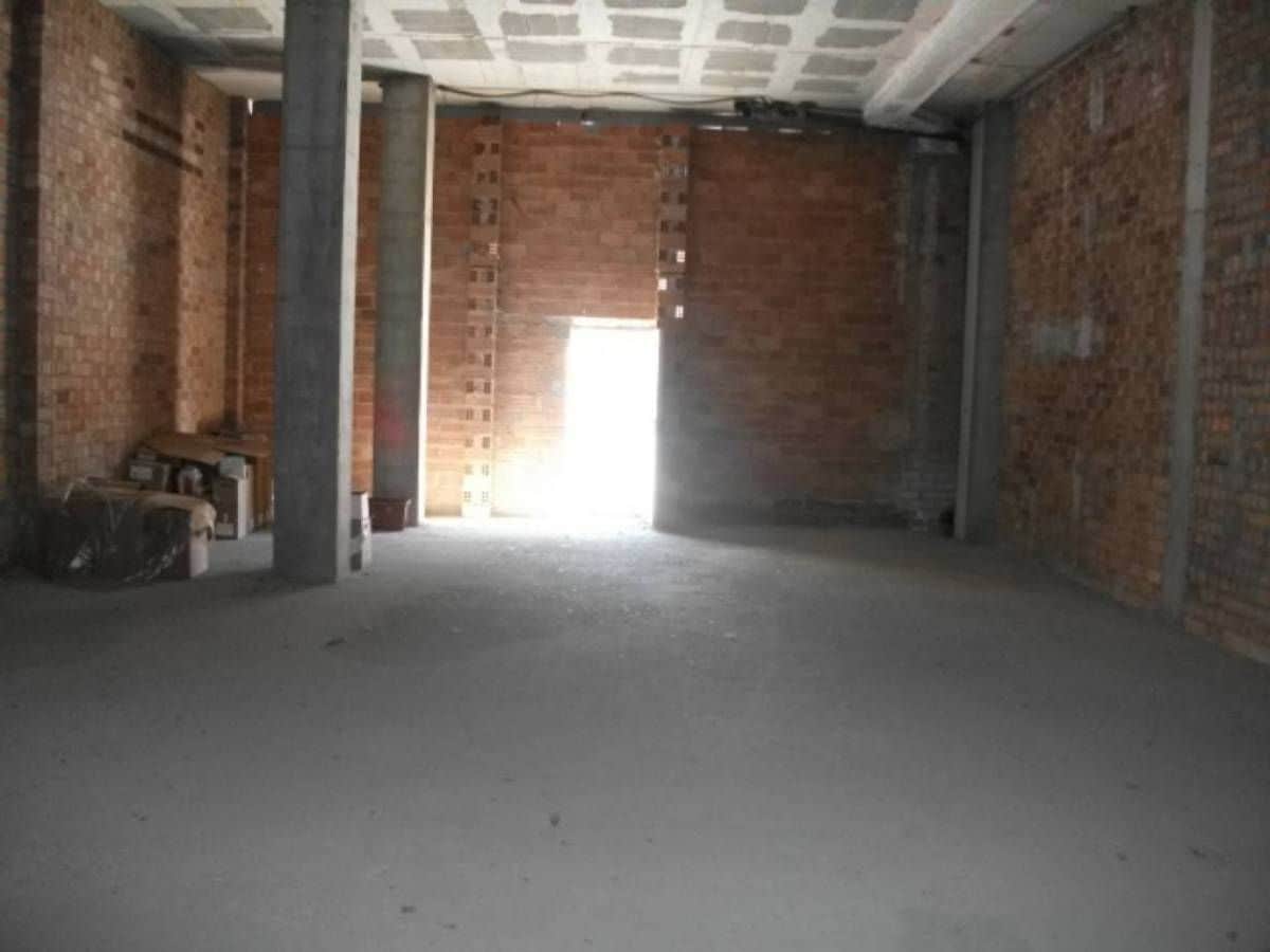 Retail in Manresa, Barcelona for lease Building Photo- Image 1 of 2