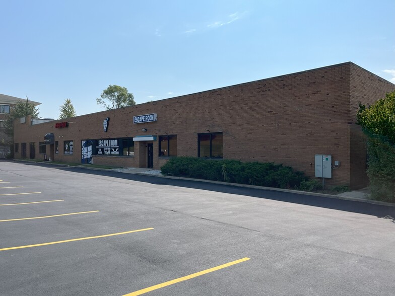 1519 E Main St, St Charles IL - Warehouse