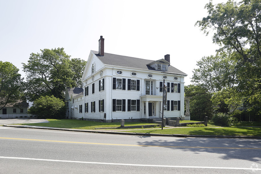 211 Main St, Wiscasset, ME for sale - Primary Photo - Image 1 of 1