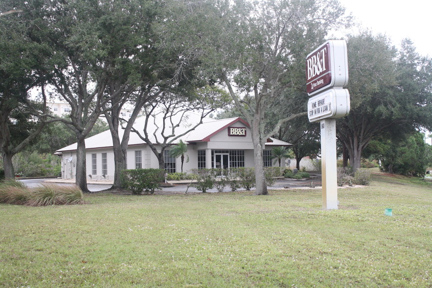 160 Pointe Loop Dr, Venice, FL for sale - Building Photo - Image 1 of 1